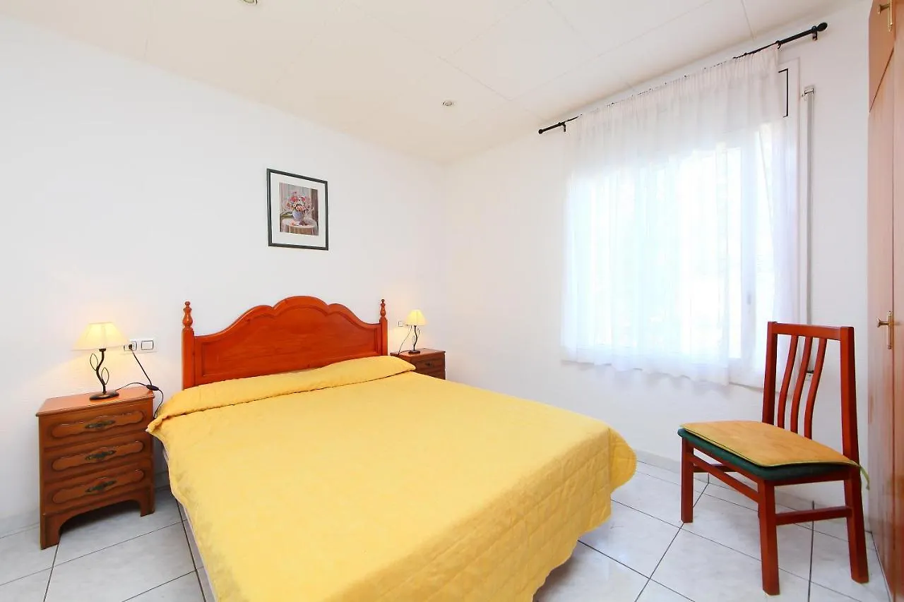 Holiday home Complejo Les Palmiers Villa Llanca Spain